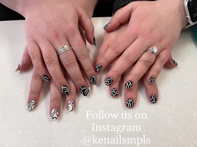 Ke Nails interior view