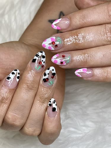 Jennys Nails Minnesota interior view