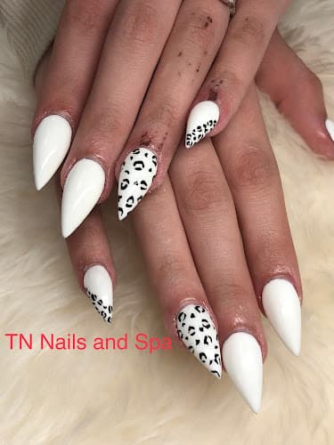 Tn Nails And Spa interior view