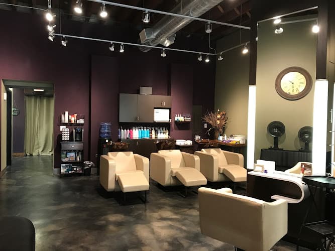 Stormylee Salon And Spa interior view