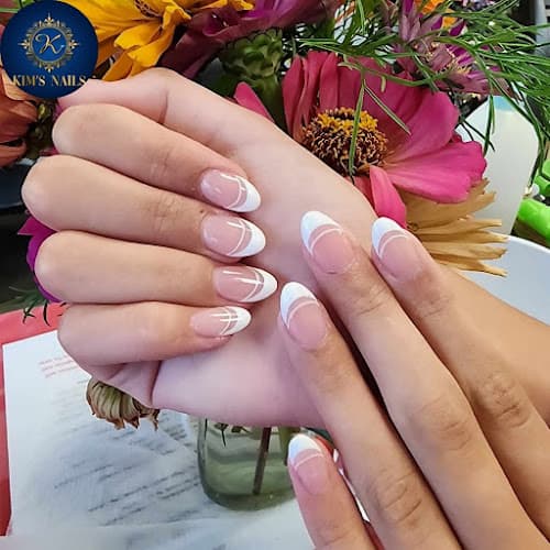Kims Nails interior view