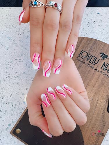 Lovely Nails interior view