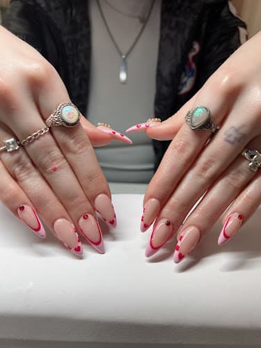 Bella’S Nail Boutique interior view