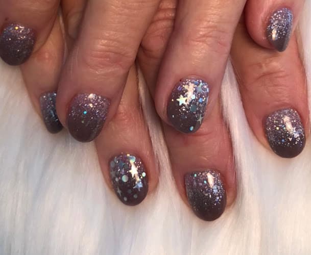 Elite Nails interior view