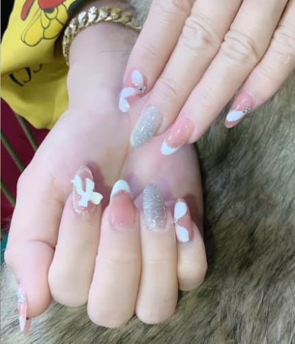Kt Nails interior view
