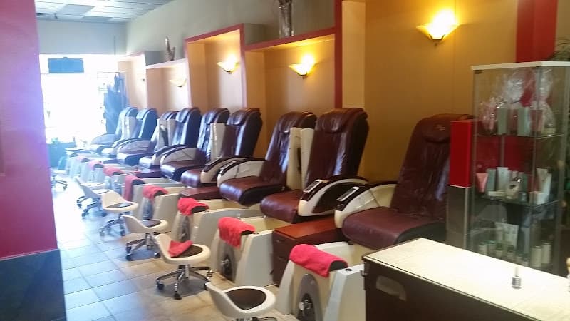 Mn Nails And Spa interior view