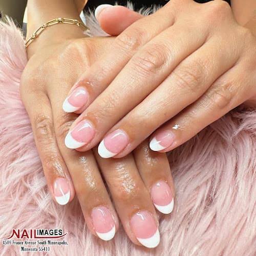 Nails Image And Spa interior view