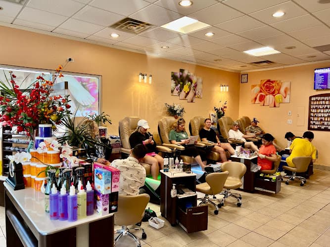 Nails Sophisticate interior view