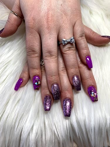Classy Nails interior view