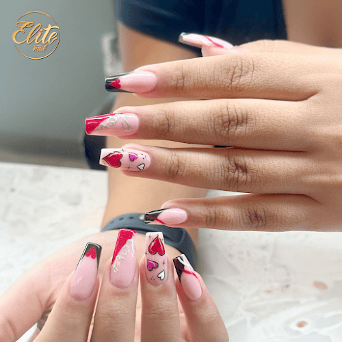 Elite Nails interior view