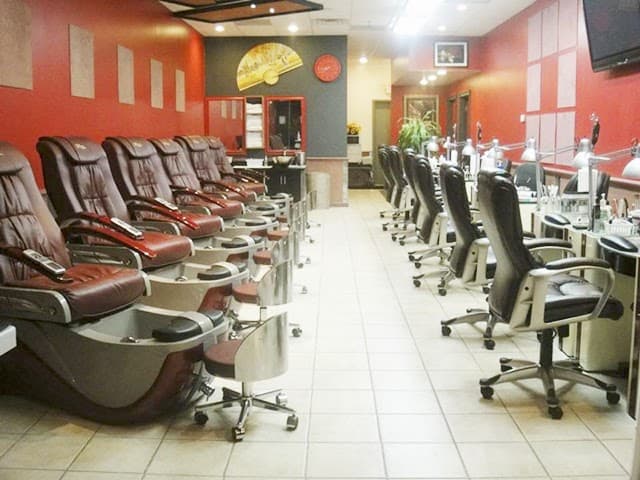 Rosy Nails interior view