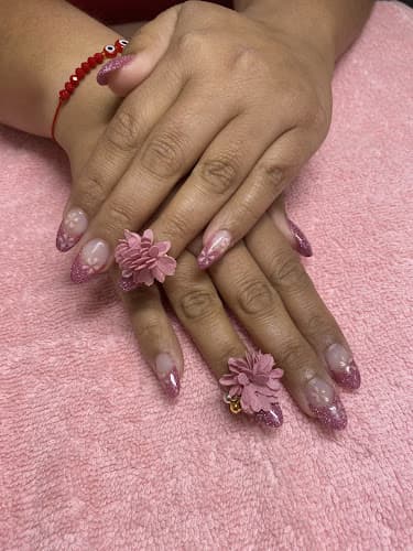 Shameless Sets Nail Salon interior view